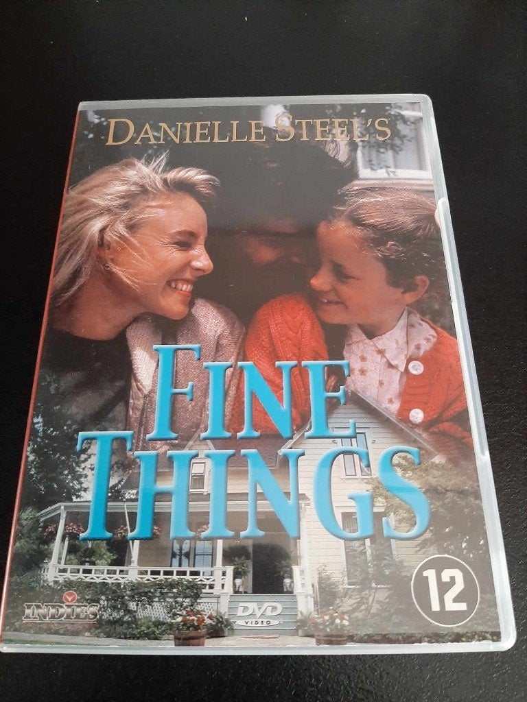 Danielle Steel's: Fine things, Tracy Pollan, D.W. Moffett!, Vanaf 12 jaar, Ophalen of Verzenden, Gebruikt, Overige genres