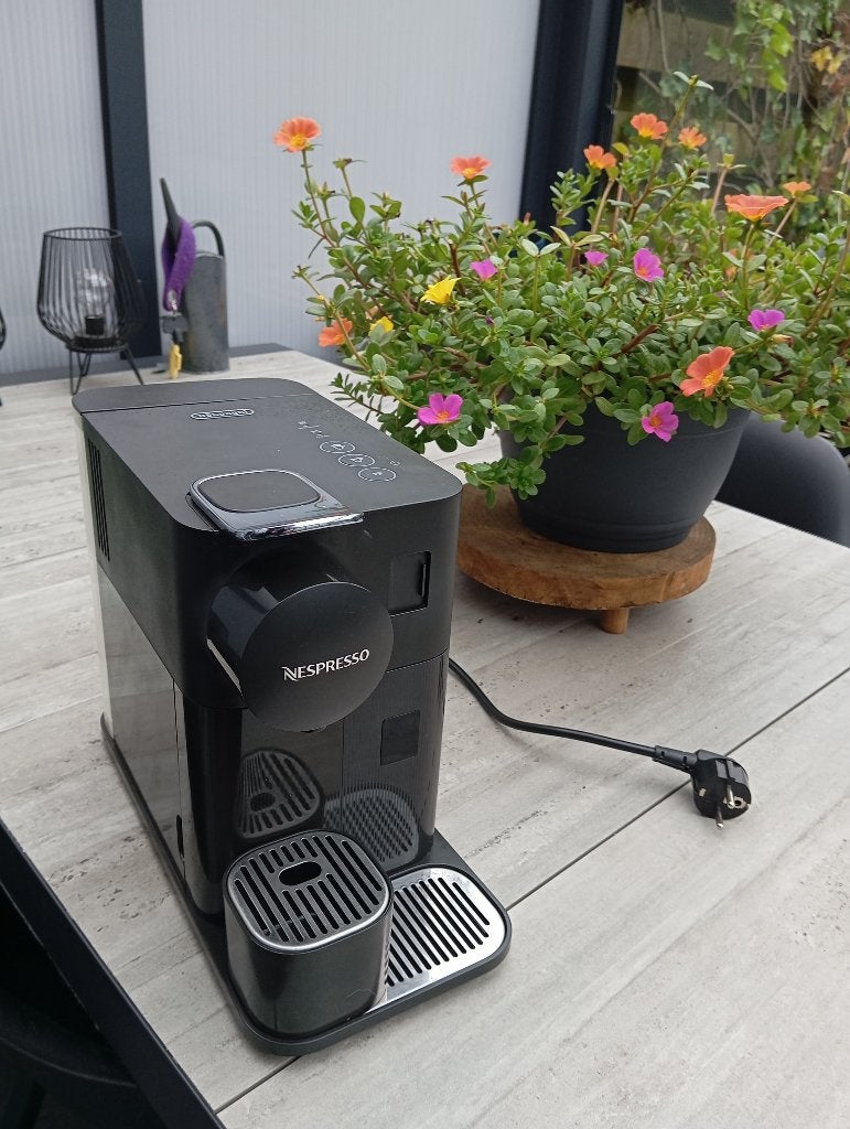 Nespresso DeLonghi koffiezetapparaat