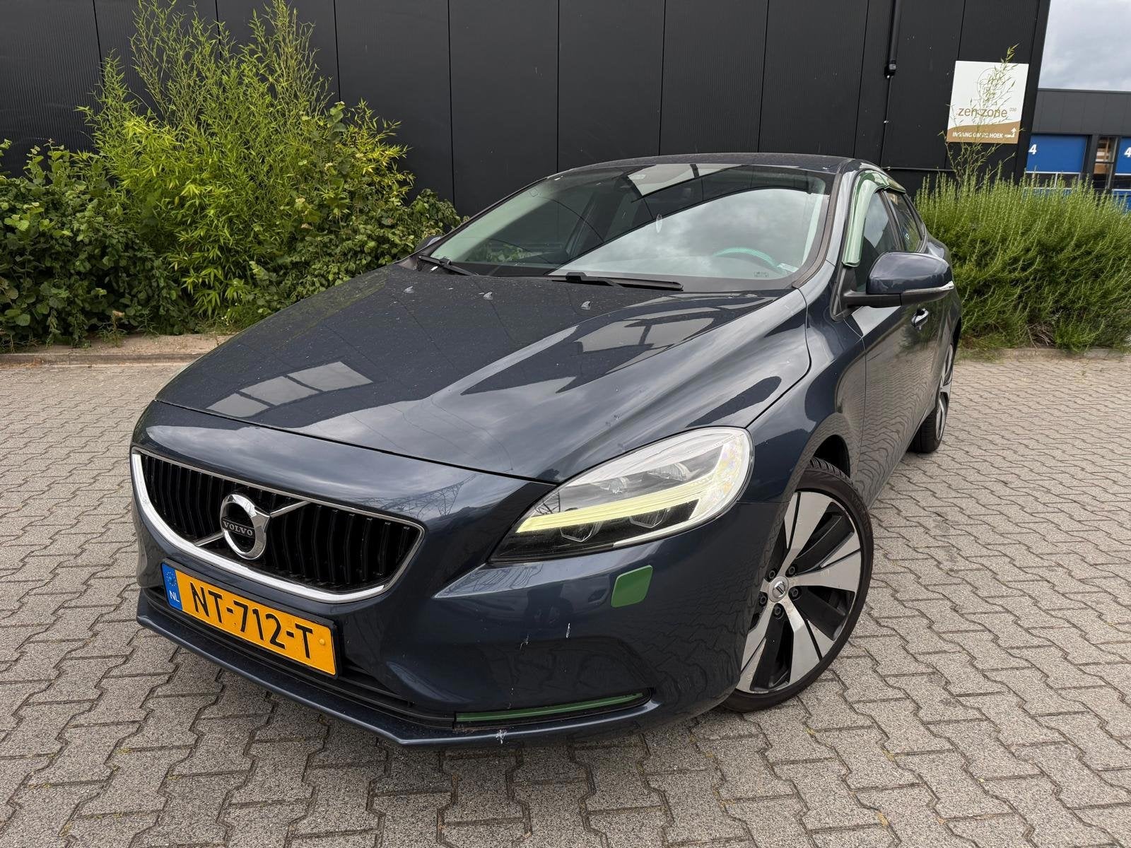 Volvo V40 2.0 D2 Nordic+, Voorwielaandrijving, Gebruikt, Euro 6, 4 cilinders