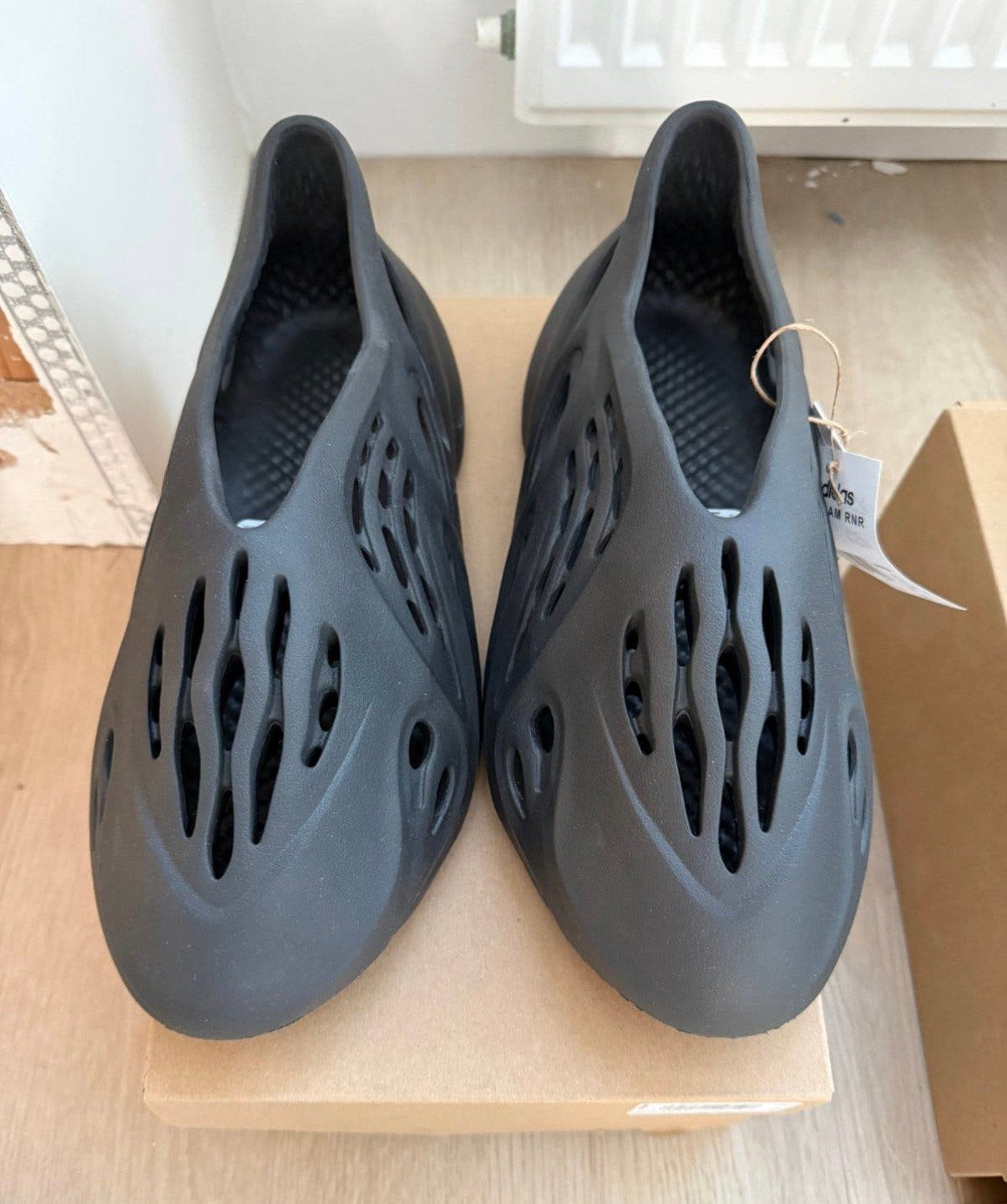 Adidas Yeezy Foam Runners Onyx maat 46, Verzenden, Zwart, Nieuw, Sneakers of Gympen