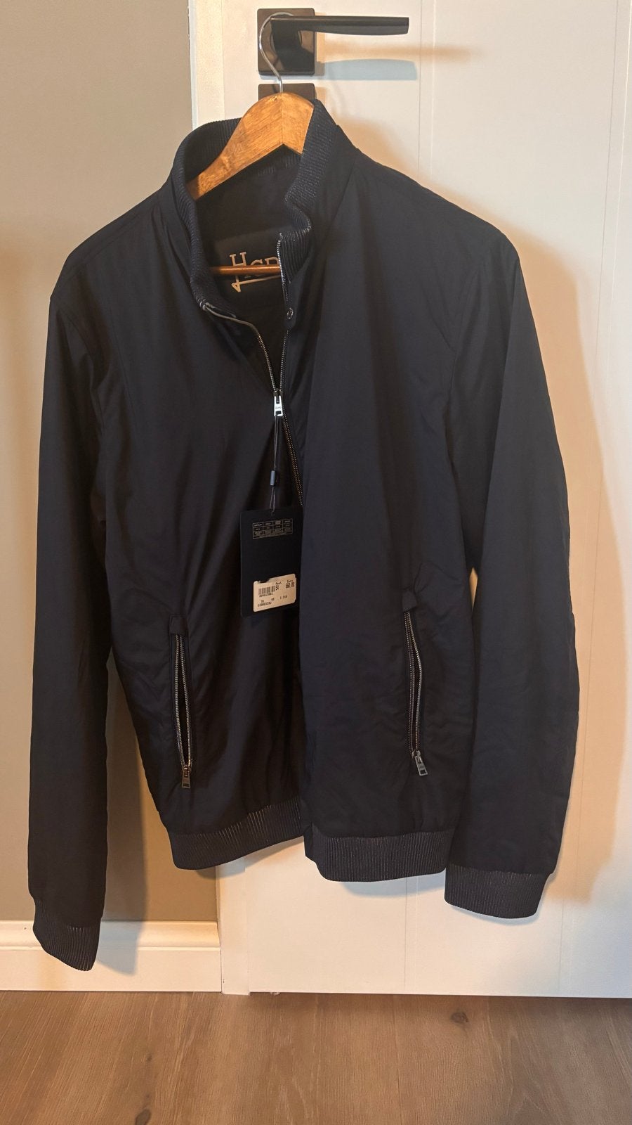 Herno Bomberjack - Nieuw met kaartjes - Maat 54 (L), Ophalen of Verzenden, Nieuw, Maat 52/54 (L), Blauw