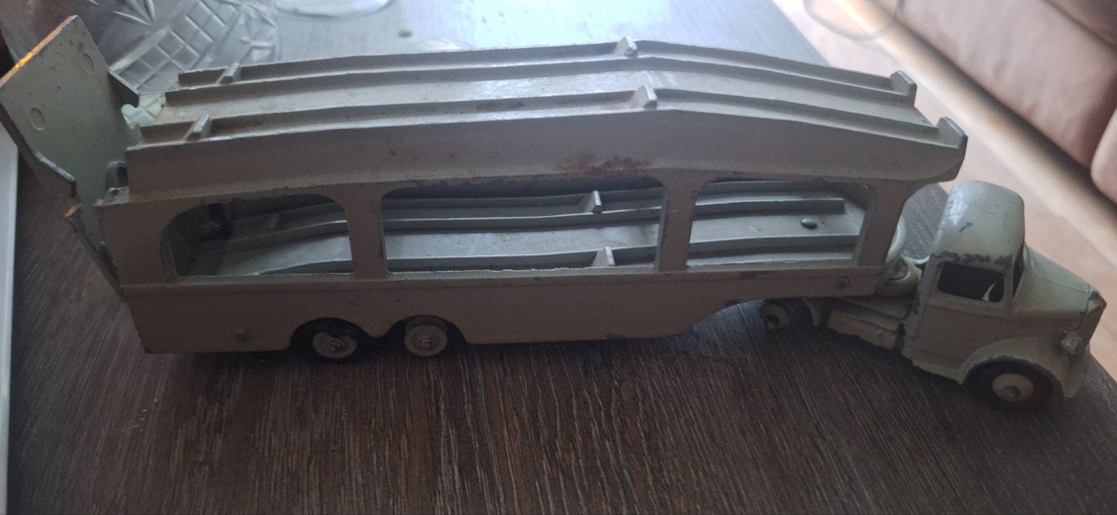 Vintage Dinky Toys Bedford autotransporter - mist bandjes, Ophalen of Verzenden