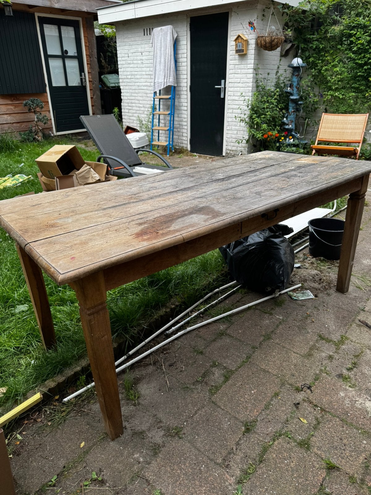Robuuste houten tuintafel met lade, Ophalen of Verzenden