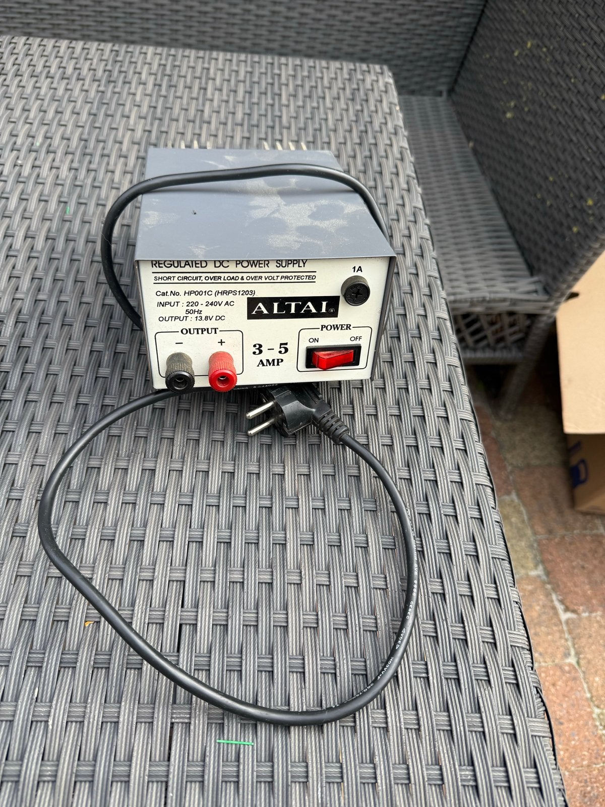 ALTAI Gereguleerde DC Voeding 3-5 Ampere, Ophalen of Verzenden, Gebruikt