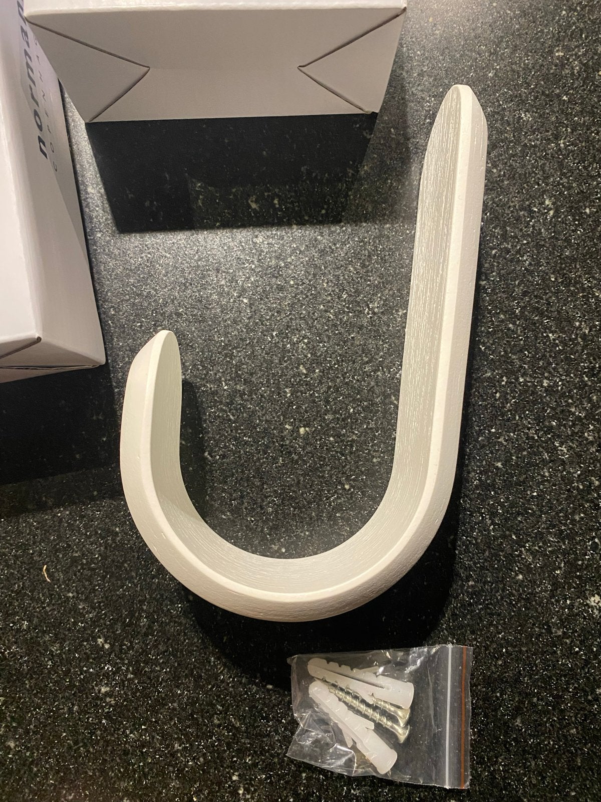 Twee stuks Normann Copenhagen Curve Hook, Hout, Nieuw, Ophalen of Verzenden, Modern