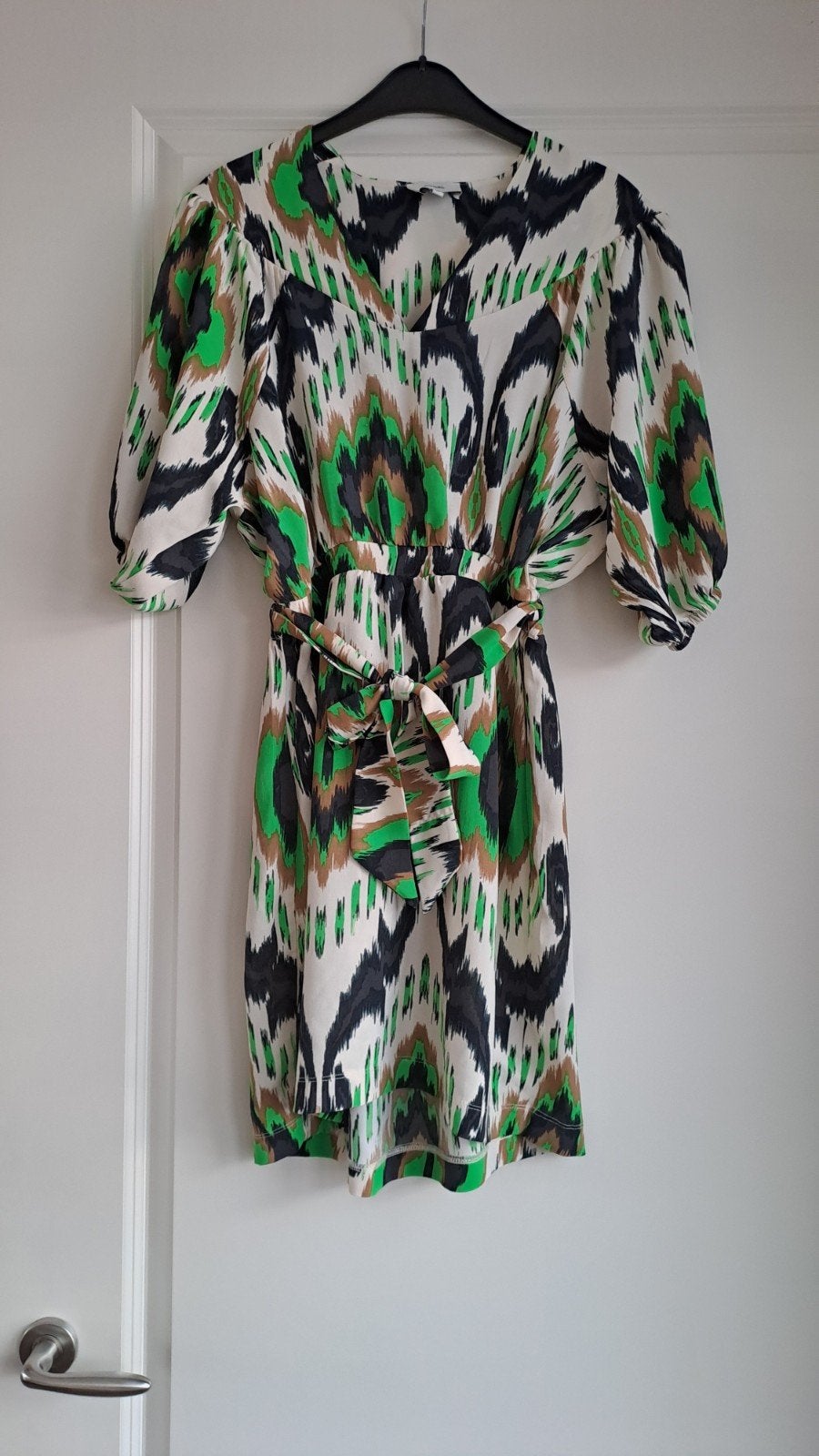 Shoeby zomerjurk met print - Groen, zwart, beige - Maat S, Ophalen of Verzenden, Zo goed als nieuw, Shoeby, Maat 36 (S)