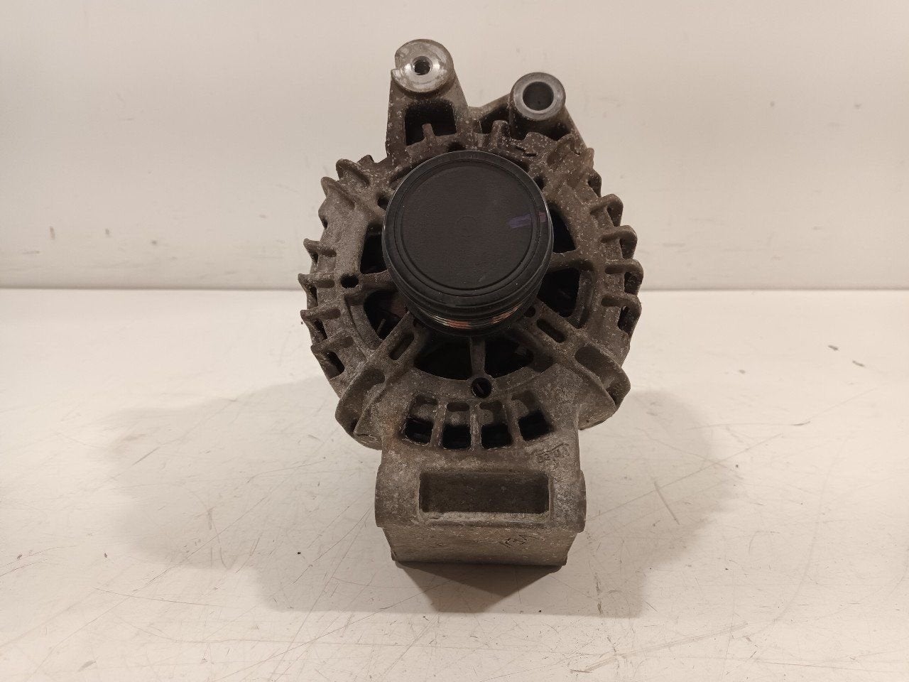 Dynamo Ford Grand C-Max, Onderdelen@venauto.nl, Van der Ven Autorecycling B.V., Gebruikt, Ettenseweg 76, 4706 PB Roosendaal, The Netherlands