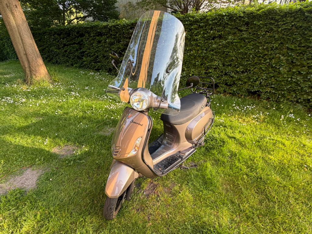 La Sourus Sourini (2019), Ophalen, Gebruikt, Maximaal 45 km/u, Benzine