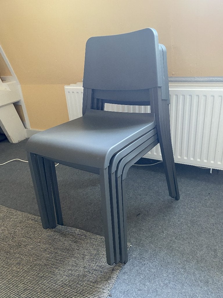 4 opstapelbare en verstelbare stoelen, Huis en Inrichting, Stoelen, Ophalen, Zo goed als nieuw, Grijs, Vier