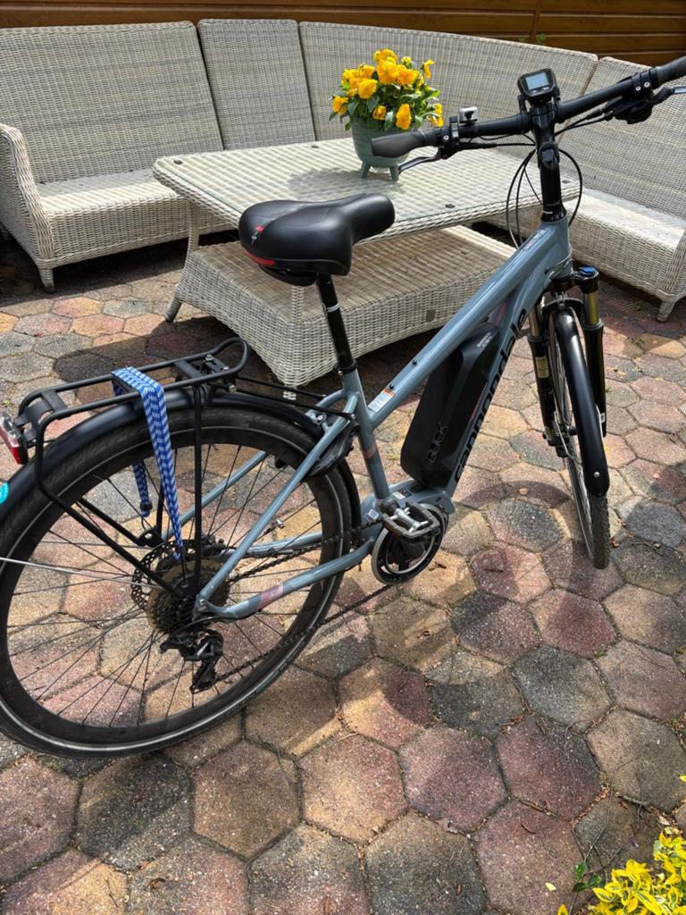 Gazelle en Cannondale Neo damesfietsen, Fietsen en Brommers, Fietsen | Dames | Damesfietsen, Ophalen, Velgrem, Versnellingen, Gazelle