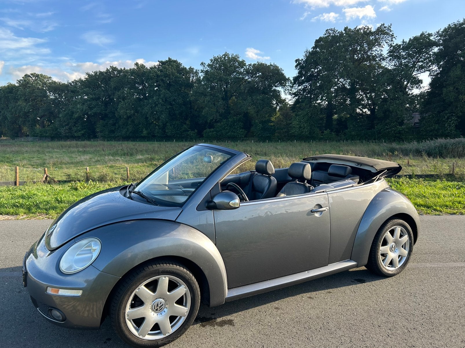 Volkswagen New Beetle Cabriolet 1.6 | 2006 | 142.275 km APK, Euro 5, 4 cilinders, Cabriolet, 4 stoelen