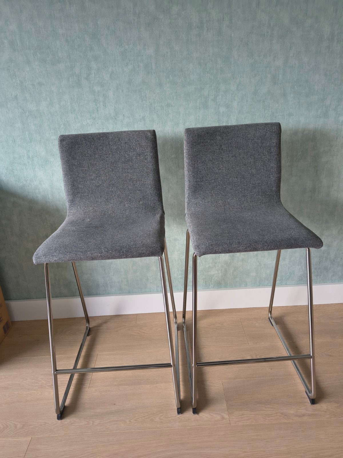 Twee LILLÅNÄS barstoelen van IKEA - Zo goed als nieuw, Huis en Inrichting, Barkrukken, 2 krukken, Ophalen, Zo goed als nieuw, 90 cm of meer