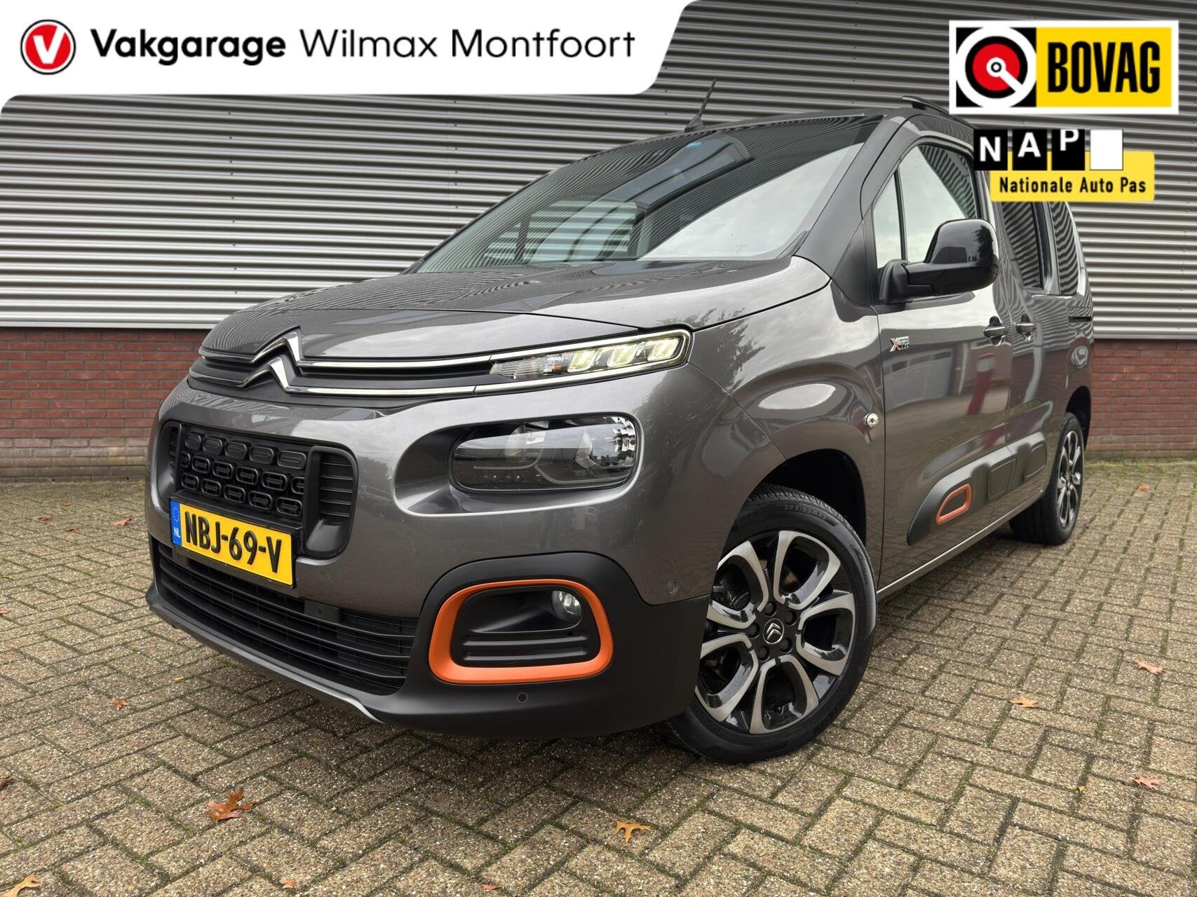 Citroen Berlingo XL 1.2 PureTech Shine|XTR|AUT|Camera|Cruise, Stof, Euro 6, 1199 cc, Met garantie (alle)