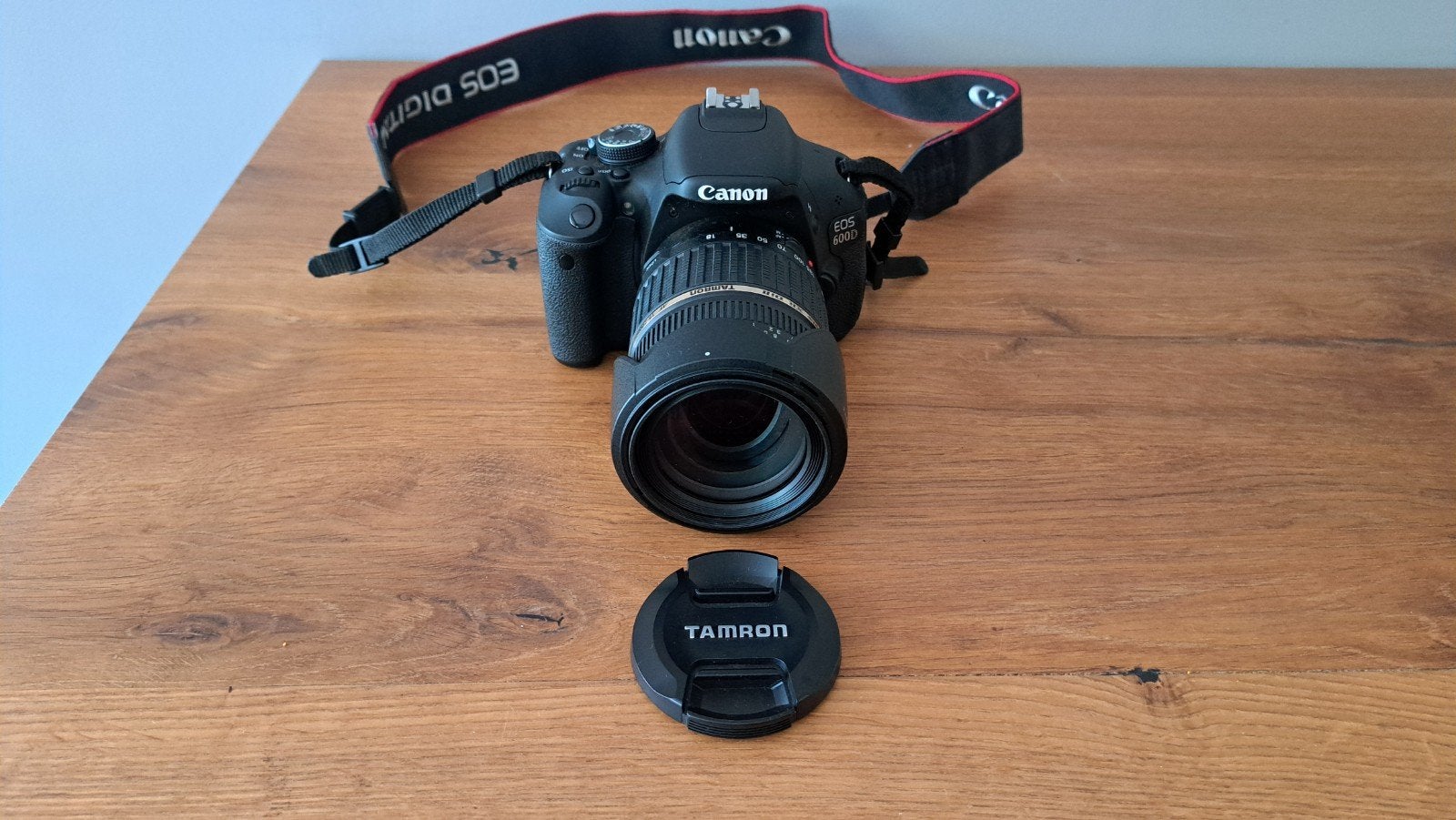 Canon EOS 600D Spiegelreflexcamera met Tamron lens, Ophalen of Verzenden, Zo goed als nieuw, Spiegelreflex, Canon