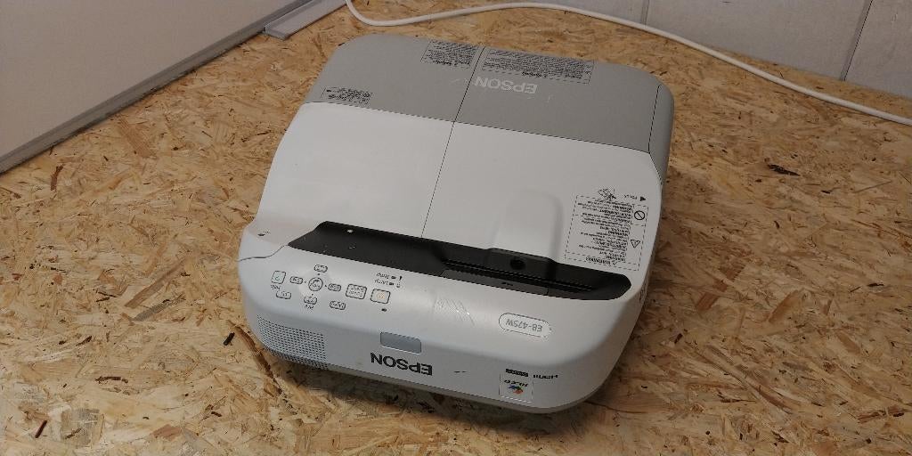 AKTIE!!! Epson beamers - Ultra short - EB485W/EB585W, Epson, Epson, Refurbished, Van Hennaertweg 6