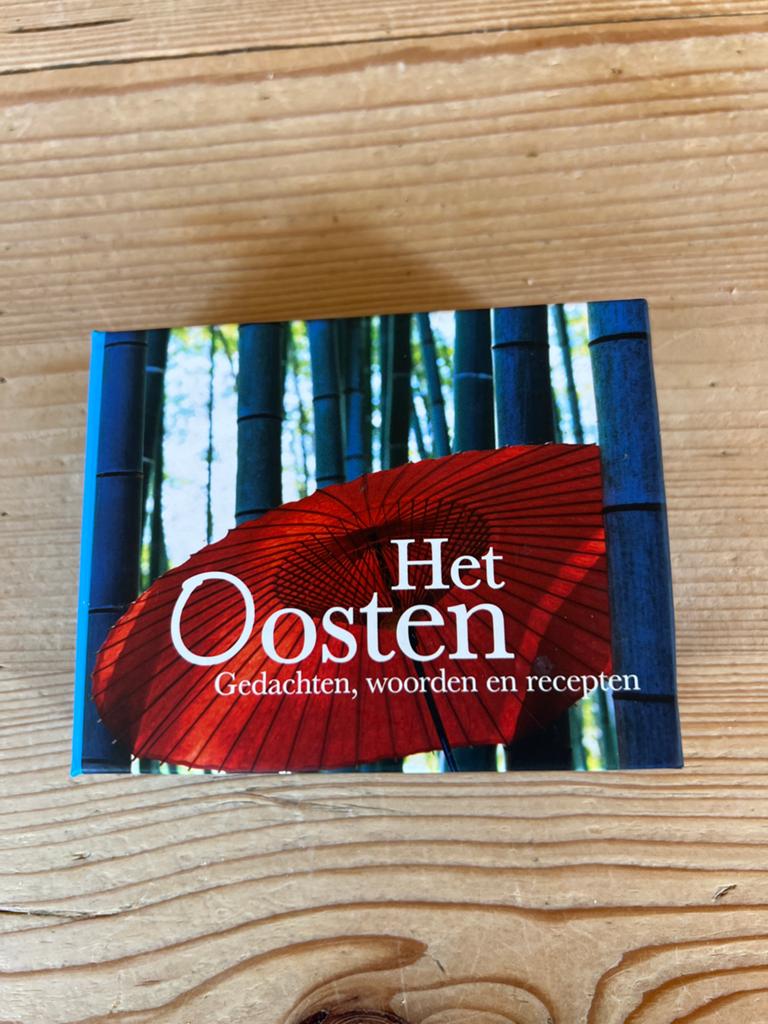 Het Oosten: Gedachten, woorden en recepten, Boeken, Kookboeken, Ophalen of Verzenden, Zo goed als nieuw, Azië en Oosters, Hoofdgerechten