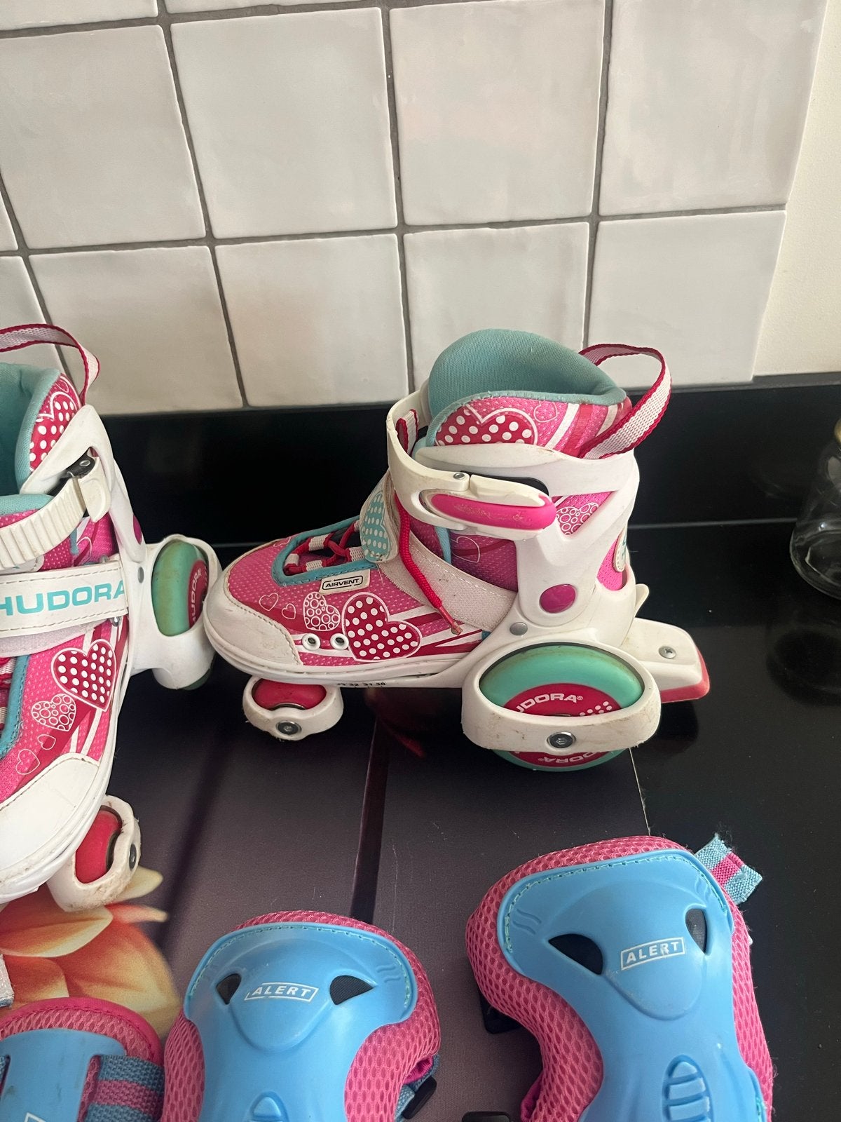 Leuke rolschaatsen met bescherming, maat 30-33, Ophalen, Verstelbaar, Gebruikt, Kinderen