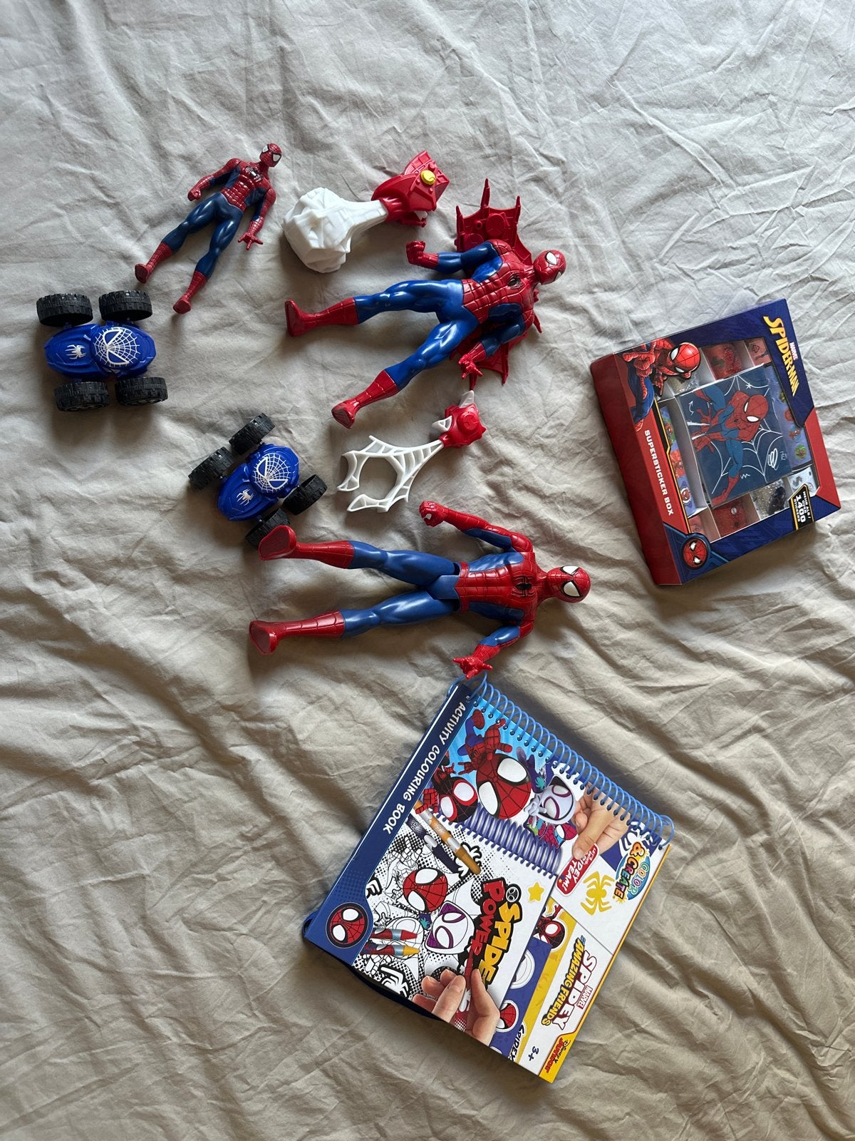 Spiderman speelgoed en stickerbox/kleurboek - Zeer goede sta, Ophalen of Verzenden, Zo goed als nieuw