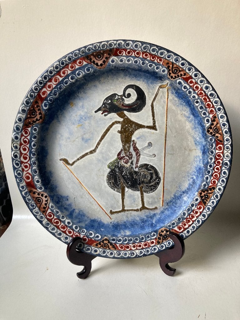 Zeldzaam bord Petrus Regout met wajang figuur, Ophalen of Verzenden