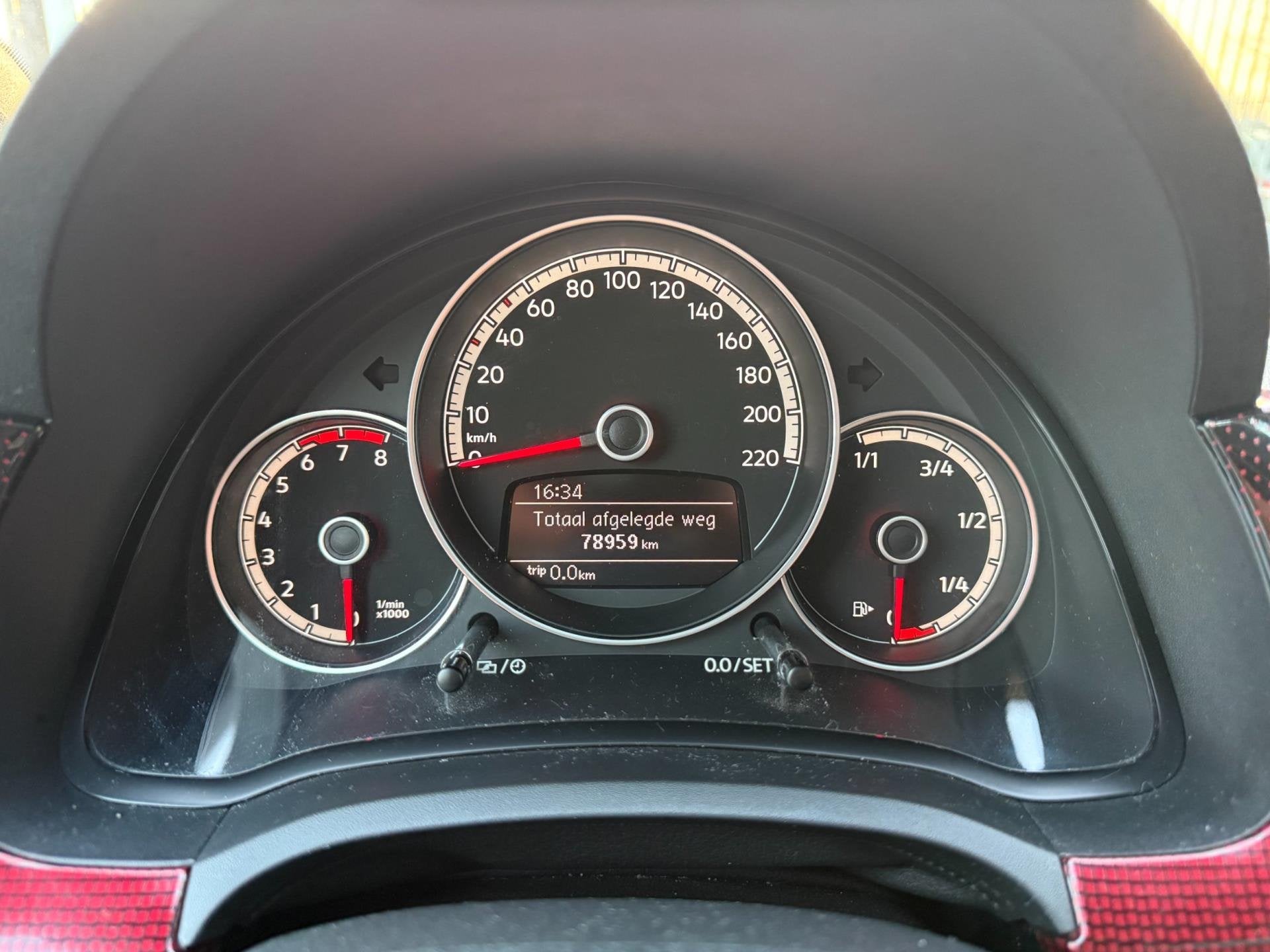 Volkswagen UP! 1.0 TSI GTI | Panorama | Cruise | PDC, 970 kg, Stof, Gebruikt, 4 stoelen