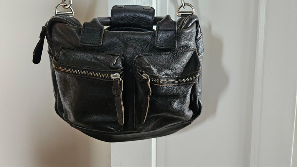 Cowboysbag The Little Bag - Zwart Leren Schoudertas, Ophalen of Verzenden, Gebruikt, Zwart, Schoudertasje
