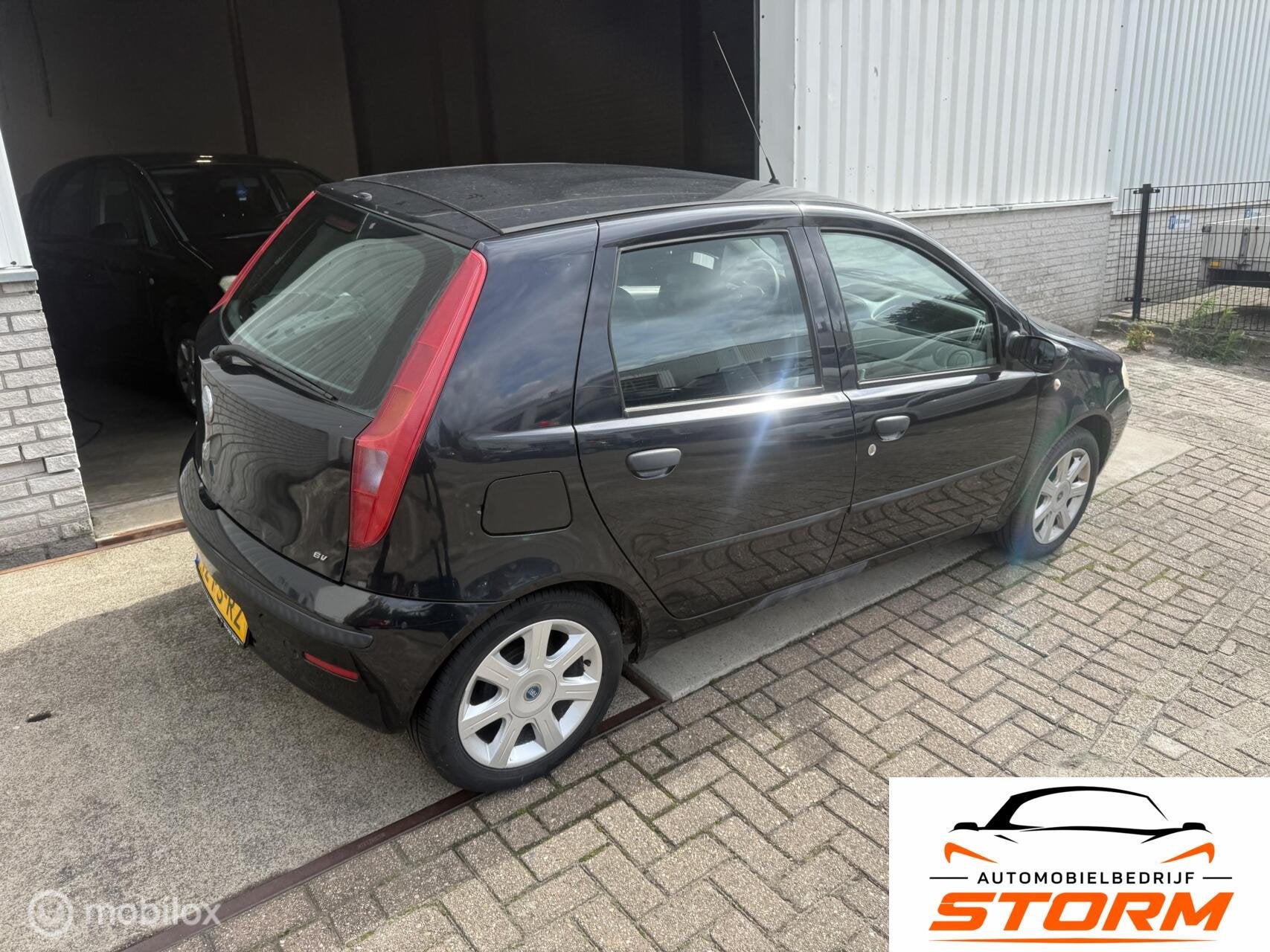 Fiat Punto 1.4- 16V Dynamic, Auto's, Voorwielaandrijving, 400 kg, Zwart, Origineel Nederlands