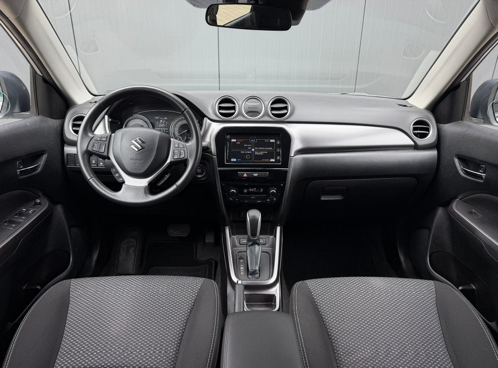 Foto 8 van Suzuki Vitara 1.4 Automaat BoosterJet Hybrid Select