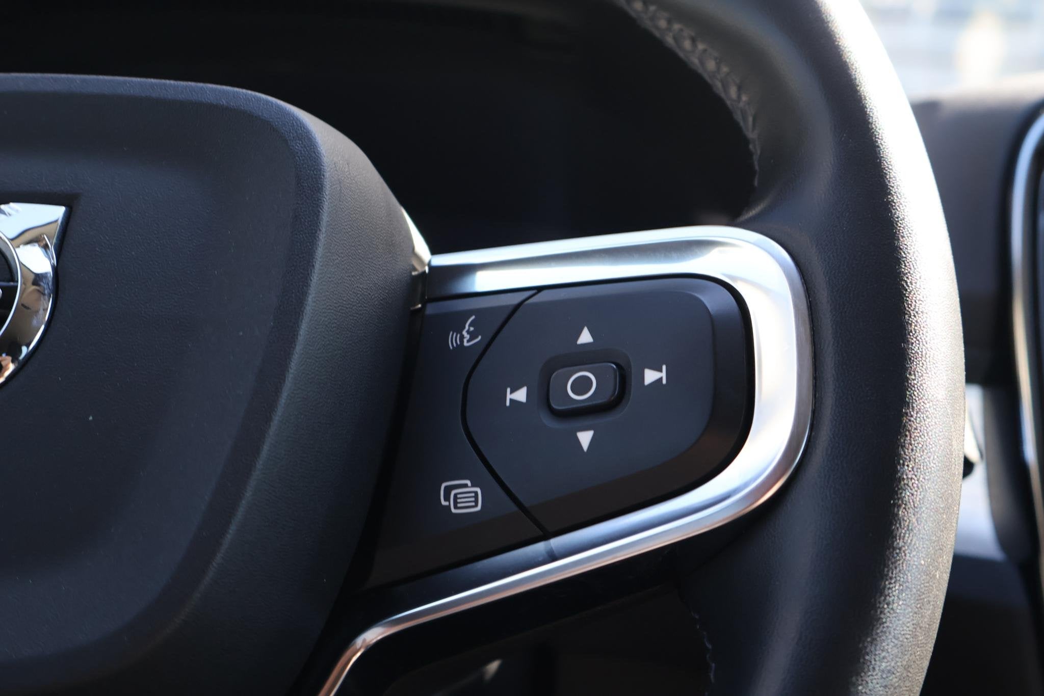 Foto 3 van Volvo XC40 1.5 T4 Recharge Inscription Expression | Plug-in