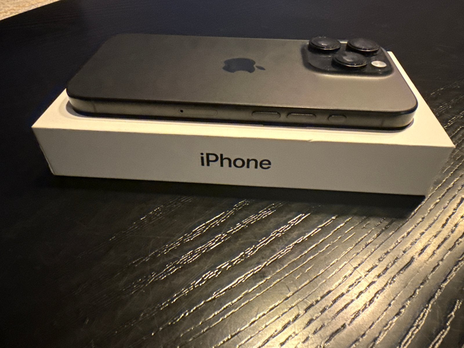 iPhone 16 Pro  128GB - Zo goed als nieuw, Telecommunicatie, 97 %, 128 GB, Zwart, Zo goed als nieuw