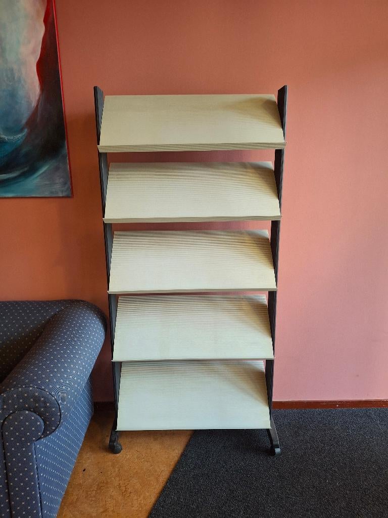 Folder en tijdschriftenrek, Ophalen, Zo goed als nieuw