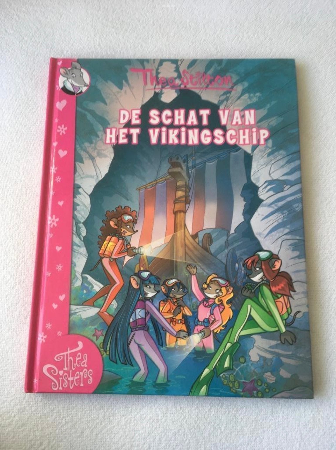 Thea Sisters: De Schat van het Vikingschip, Ophalen of Verzenden, Gelezen, Fictie