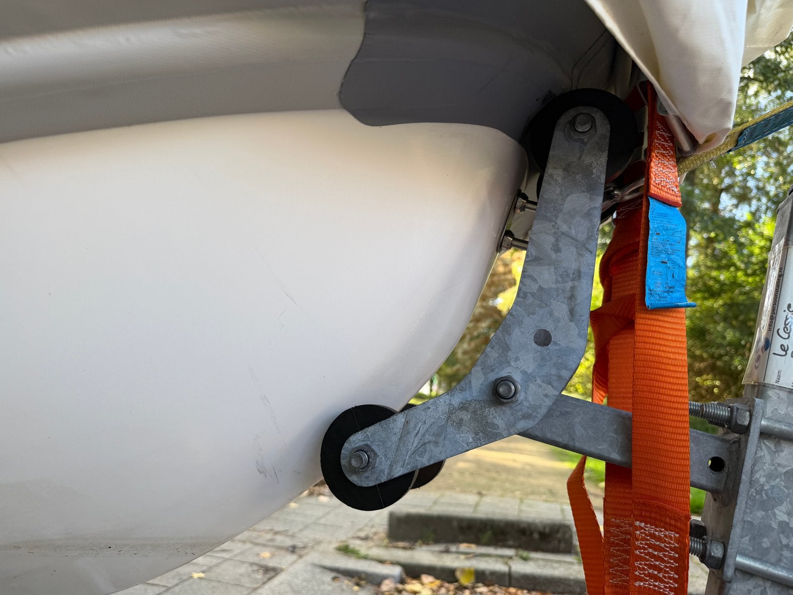 Foto 16 van Zodiac rubberboot met Yamaha 15pk motor en Pega boottrailer