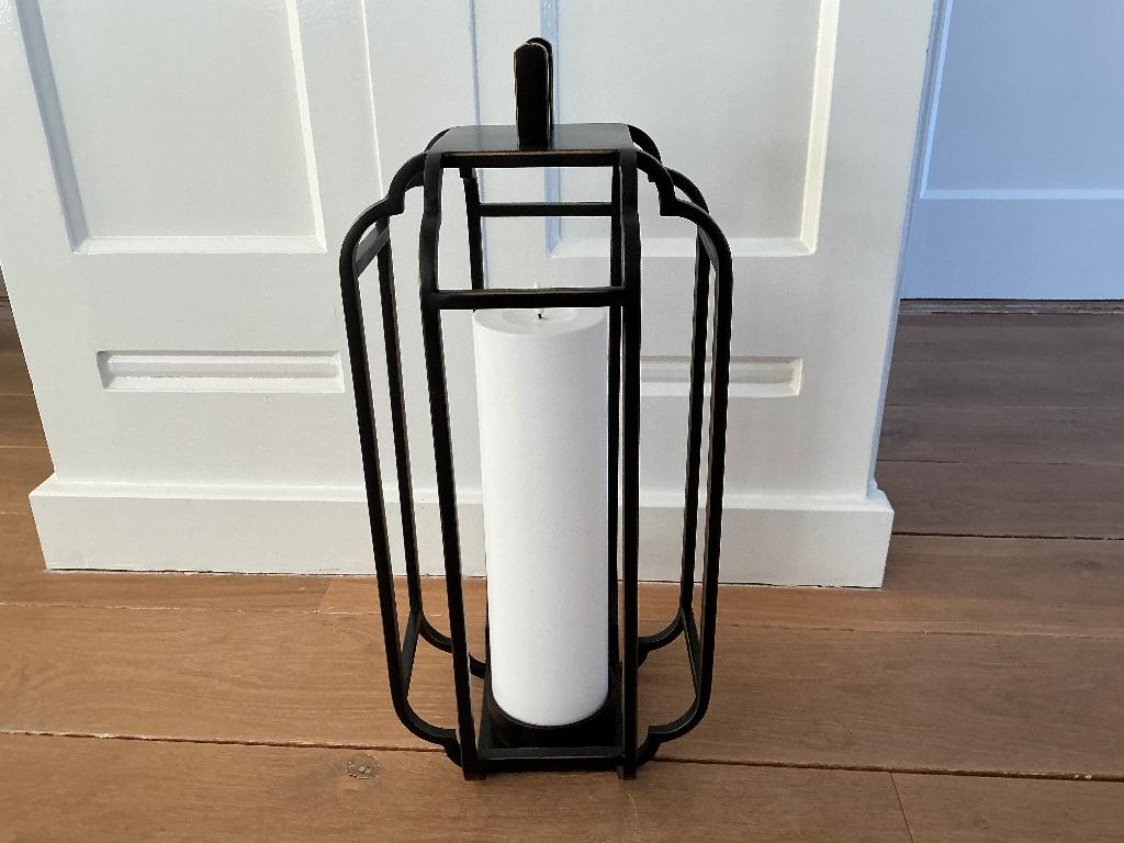 Eichholtz Lantaarn, Huis en Inrichting, Woonaccessoires | Kandelaars en Kaarsen, Ophalen, 25 tot 50 cm, Zwart, Zo goed als nieuw