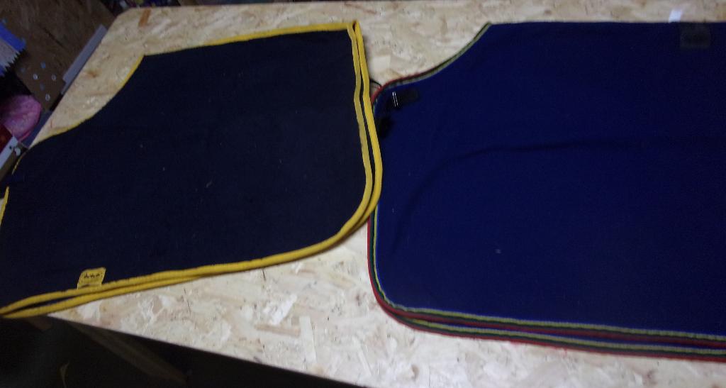 2 mini shet dekentjes wollen deken fleece deken 60 cm veulen, Shetlander/Mini, Overige merken, Zweetdeken, Nieuw