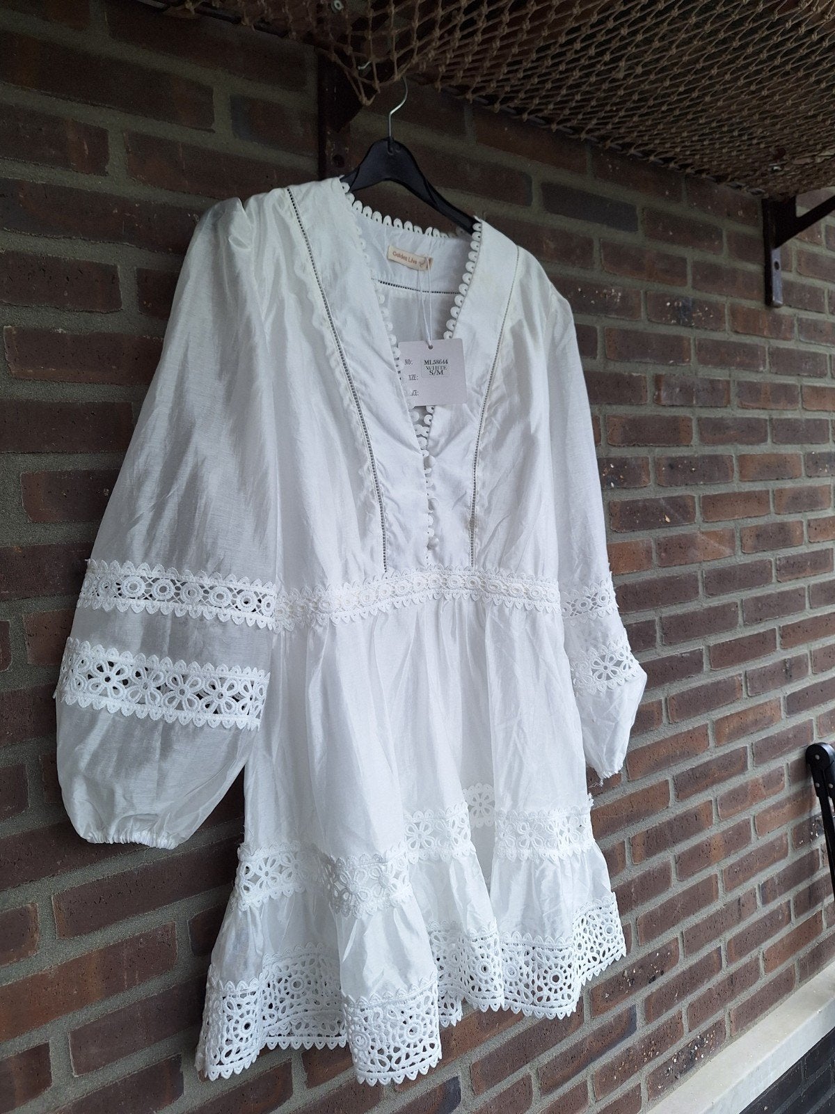 Wit kanten jurkje S/M - Nieuw met kaartje, Kleding | Dames, Jurken, Ophalen of Verzenden