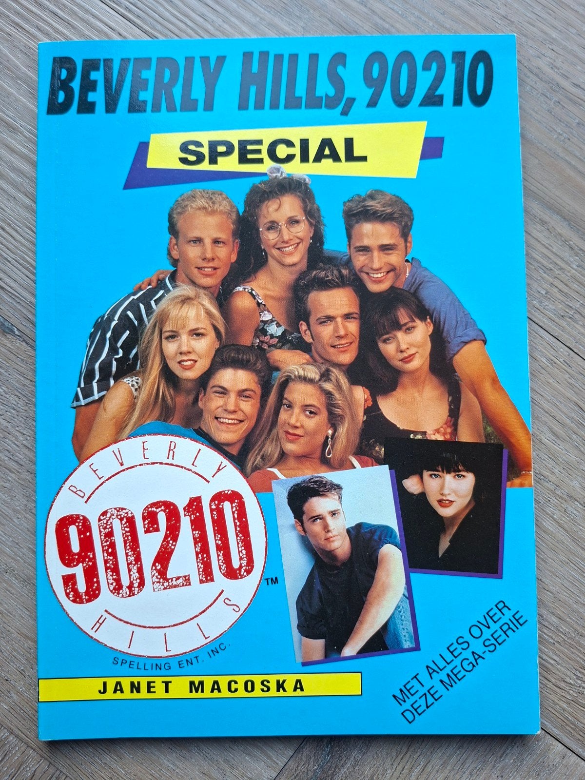 Beverly Hills, 90210 Special - De Officiële Gids, Boeken, Ophalen of Verzenden, Gelezen, Janet Macoska, Tv-serie
