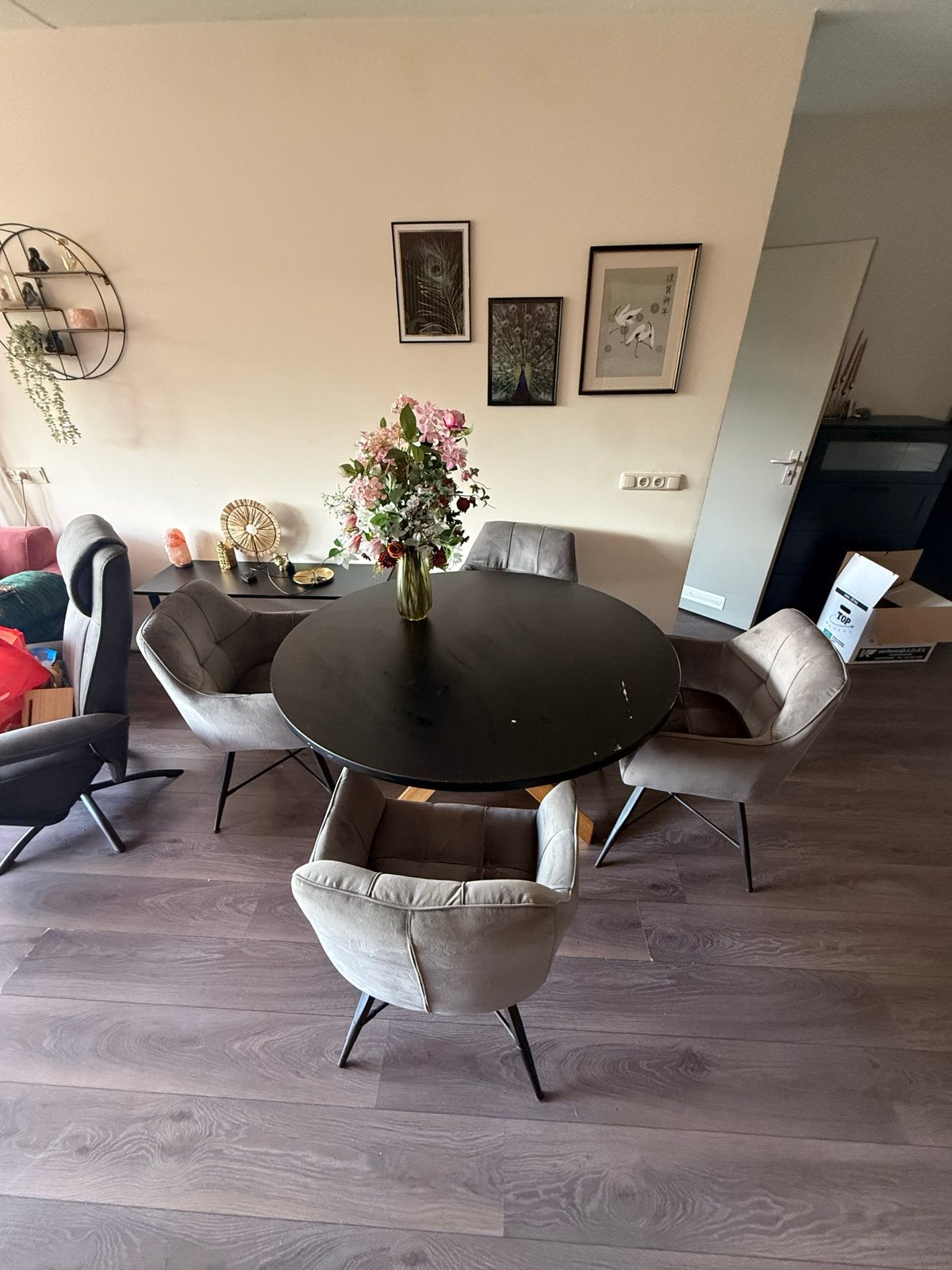 Ronde eettafel met 4 stoelen - Zwart blad, houten onderstel, Ophalen, Gebruikt, 100 tot 150 cm, Rond