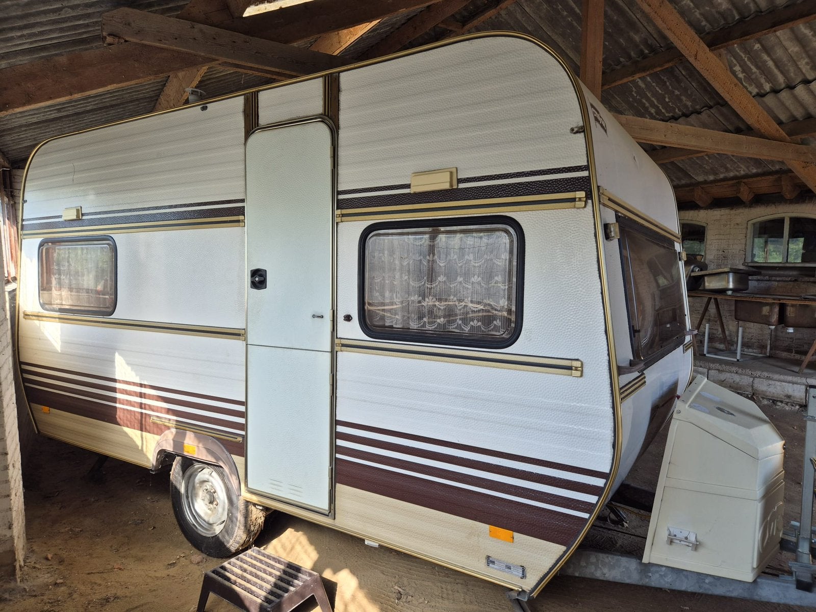 Leuke retro caravan Corsar, Overige merken, Rondzit, Particulier, Magnetron