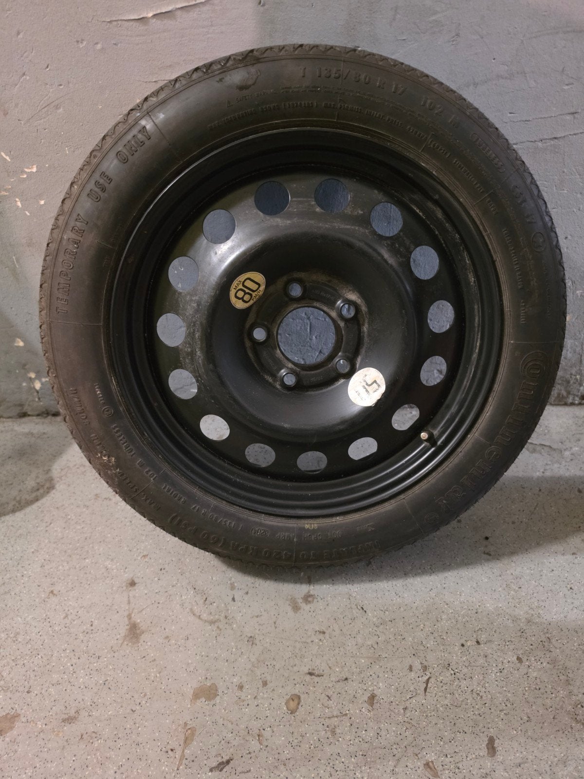 Origineel BMW Thuiskomer 17 Inch 5x120 met Continental band, Ophalen, Gebruikt