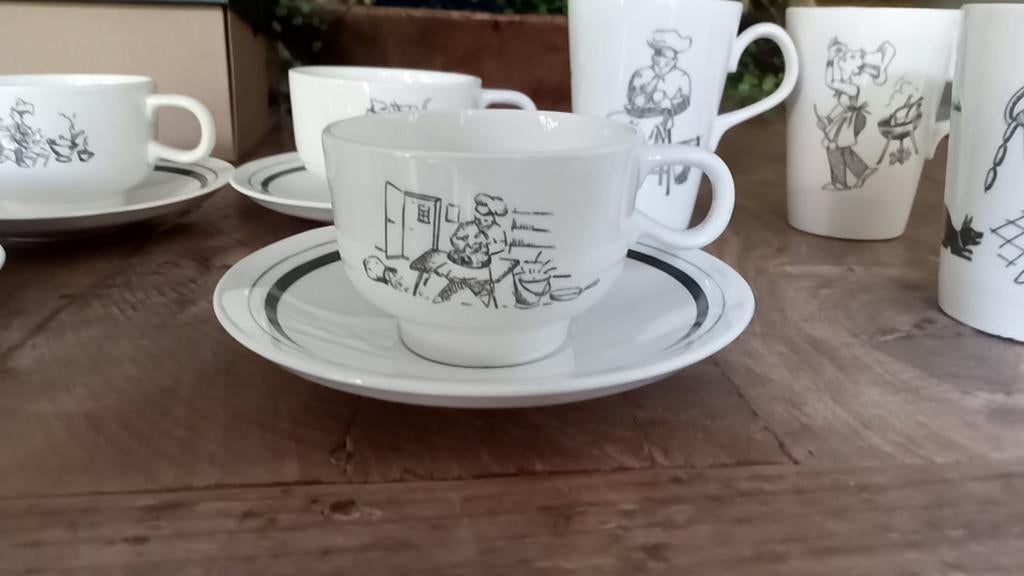 servies California kop&schotels 4x / bekers 3x, Huis en Inrichting, Keuken | Servies, Ophalen of Verzenden, Porselein, Overige stijlen