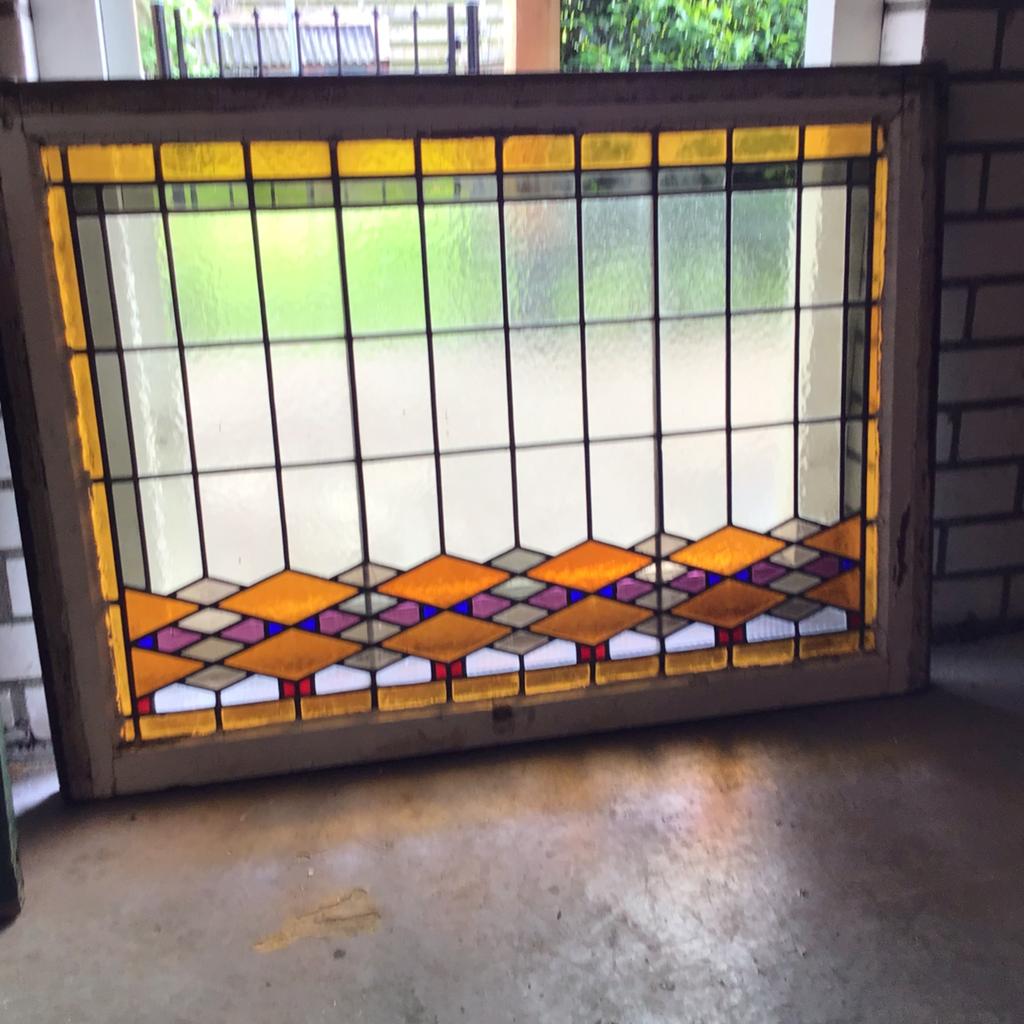 Schitterend oud glas in lood raam in origineel kozijn, Antiek en Kunst, Ophalen