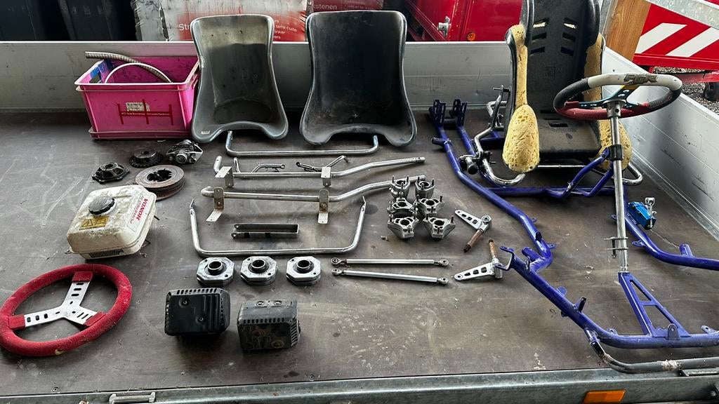 Kartframe met verstelbare stoel, Sport en Fitness, Karting, Ophalen, Gebruikt, Onderdelen Kart