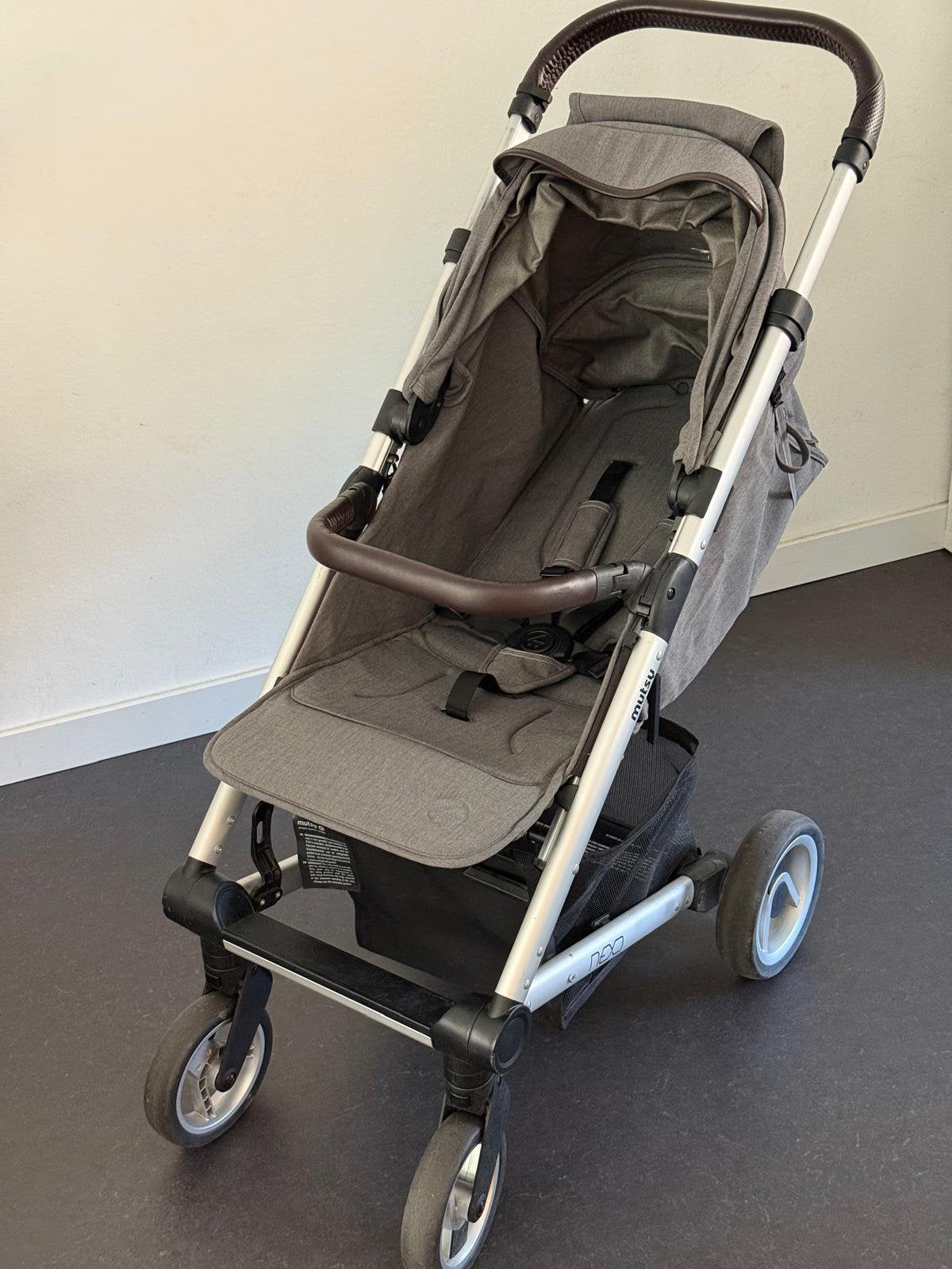 Mutsy Nexo kinderwagen, Kinderen en Baby's, Buggy's, Ophalen, Zo goed als nieuw, Overige merken, Verstelbare rugleuning