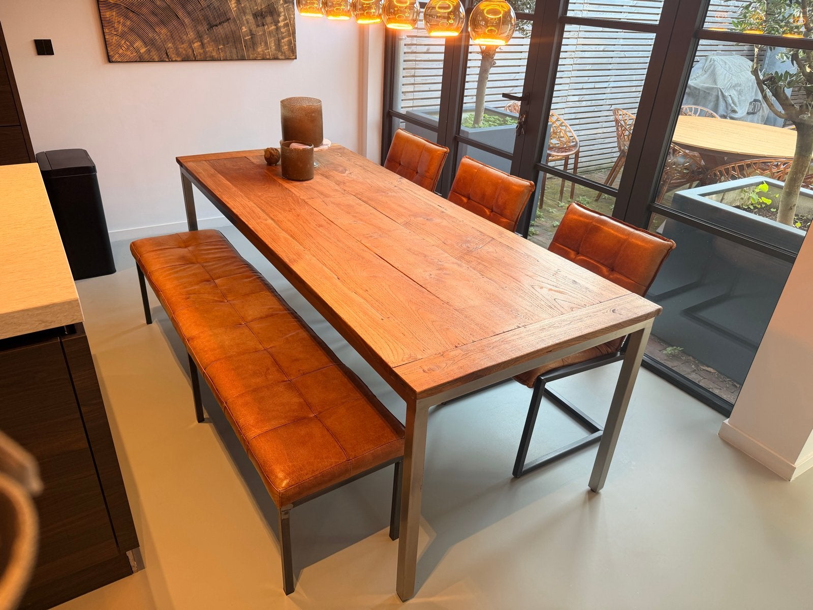 Rustieke eettafel met stalen frame en houten blad, Ophalen, 200 cm of meer, 50 tot 100 cm, Zo goed als nieuw