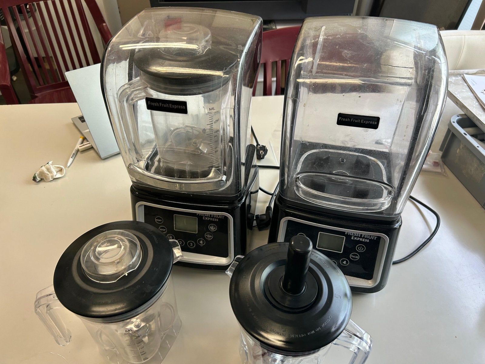 2 fresh fruit express power blenders, Ophalen, Gebruikt