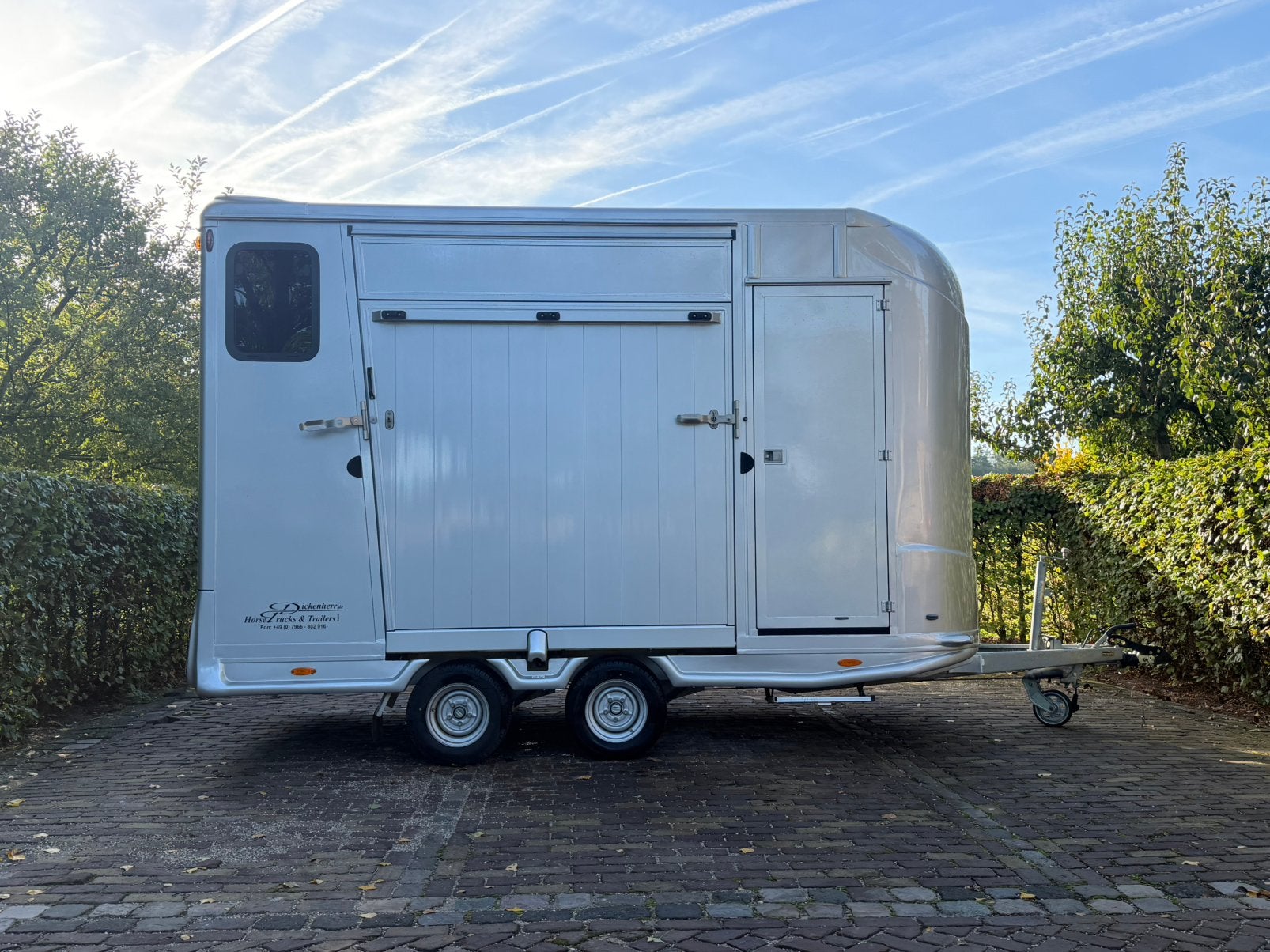 Zeer mooie dickenherr hengstentrailer, 2 paards, Ophalen, Aluminium, Zo goed als nieuw, 2-paards trailer