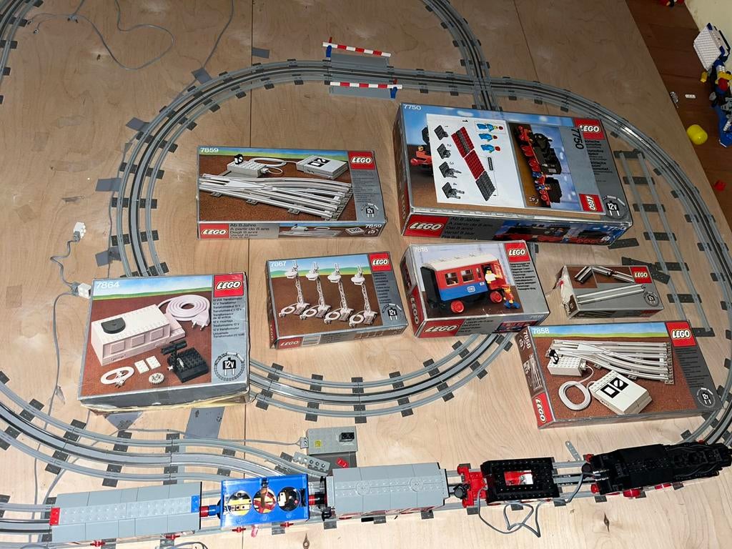Lego Treinset 7750 met locomotief en wagon, Wisselstroom, Ophalen, Overige merken, Gebruikt