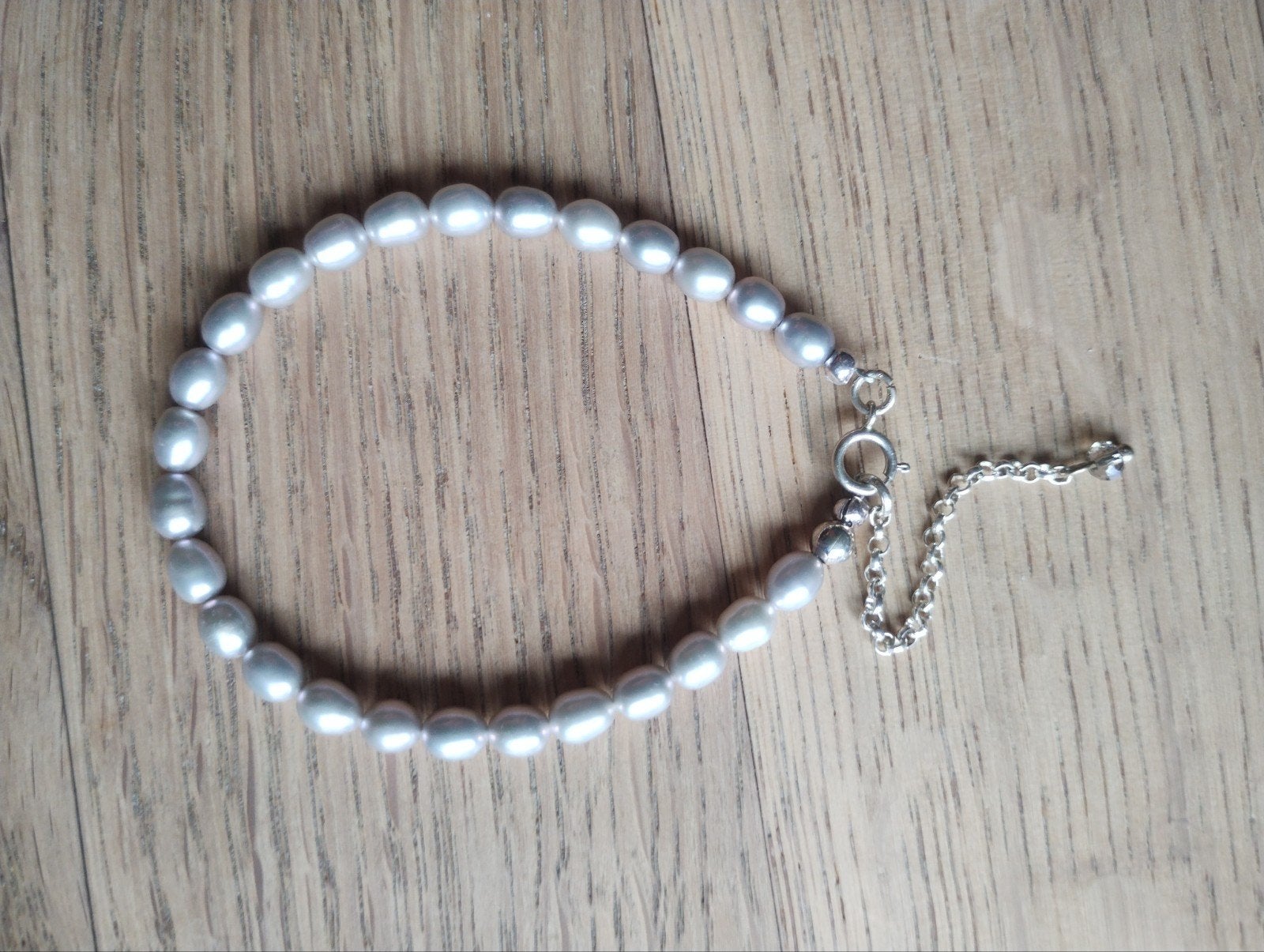 Handgemaakt armbandje van zoetwaterparels, Ophalen of Verzenden, Nieuw, Overige materialen