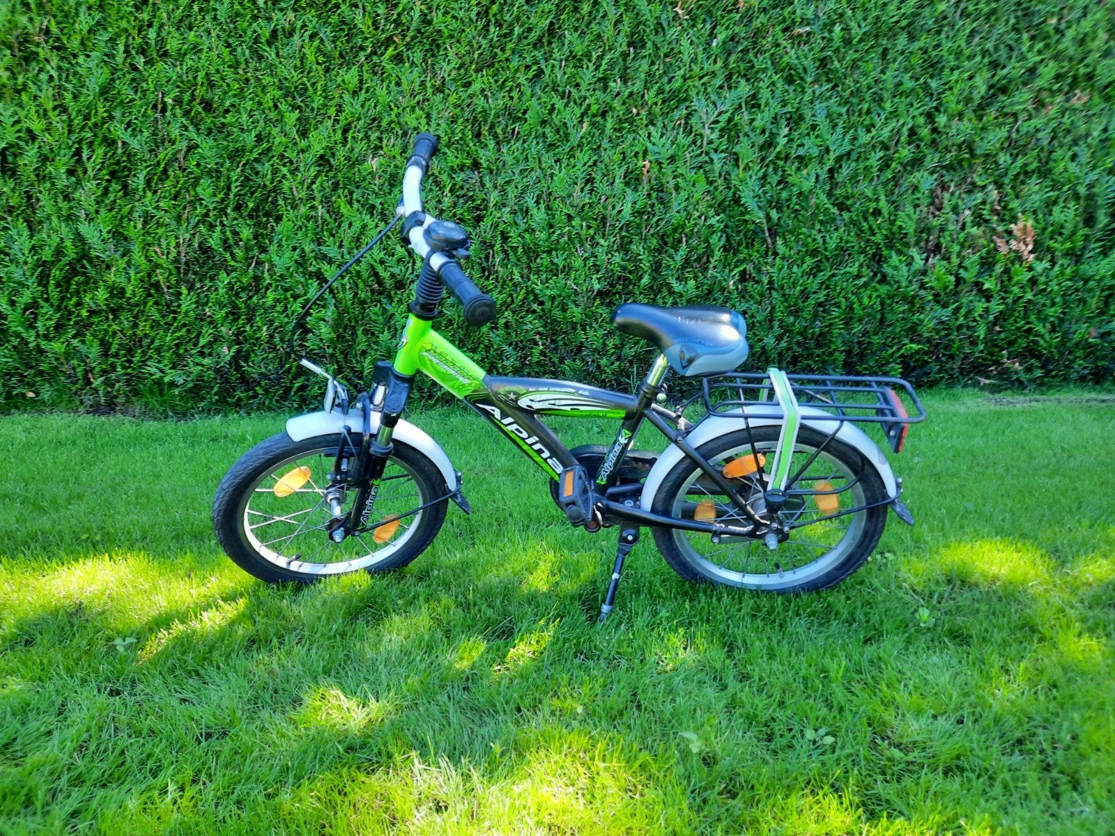 Kinderfiets Alpina Yabber 16 inch - Groen/Zwart, Fietsen en Brommers, Fietsen | Kinderfietsjes, Ophalen, Terugtraprem, Alpina