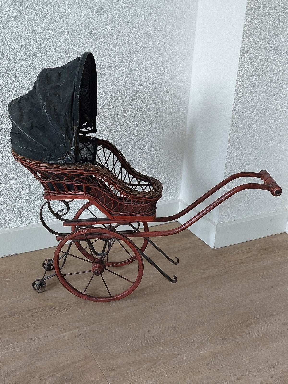 Poppenwagen / kinderwagen, Ophalen